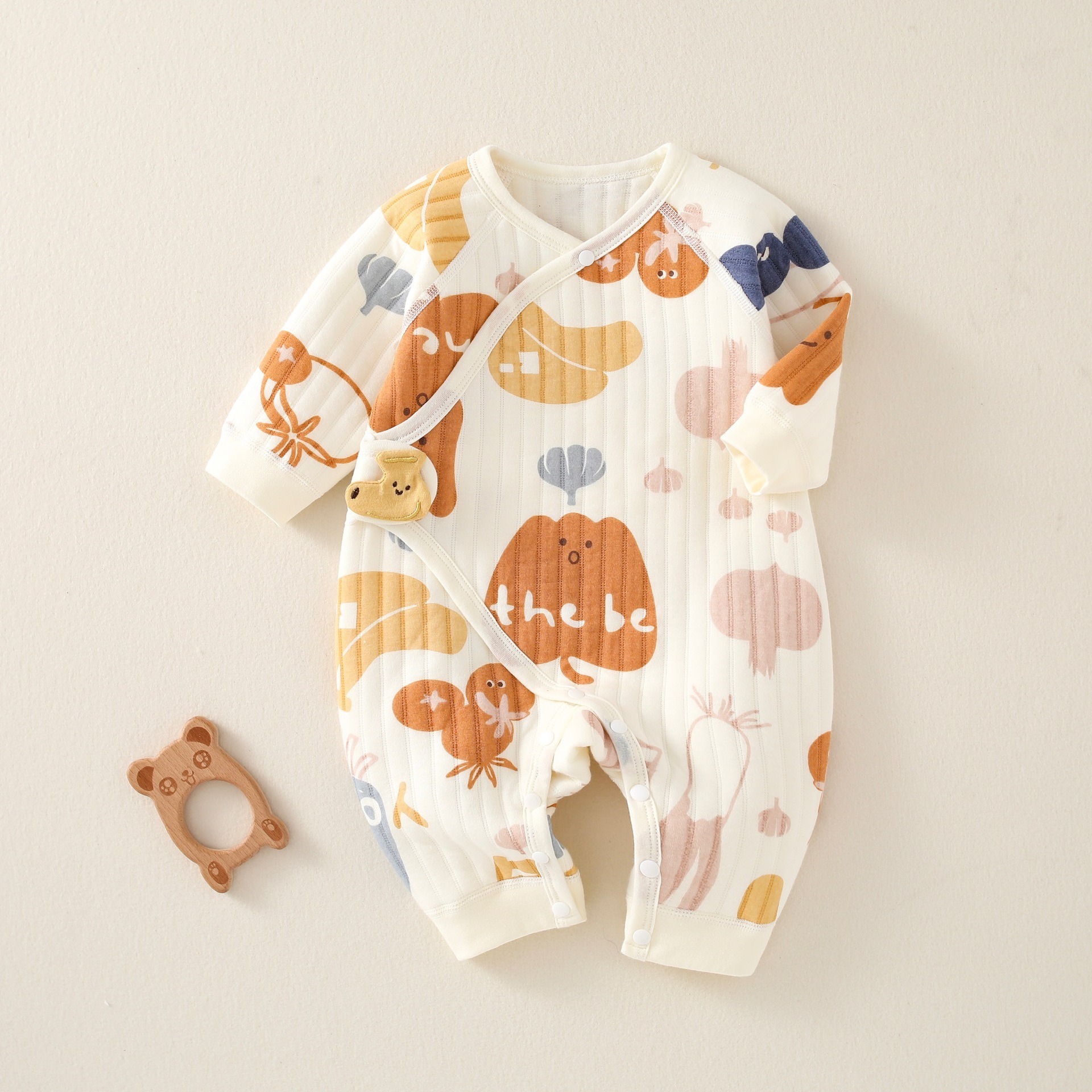 Warm quilted newborn clothing - Image 3
