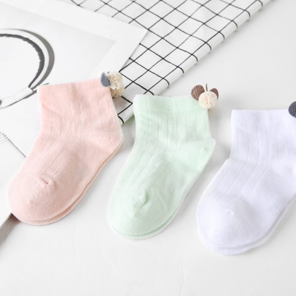 Seamless cotton socks for newborns